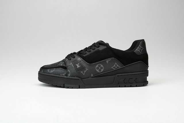 LOUIS VUITTON TRAINER SNEAKERS