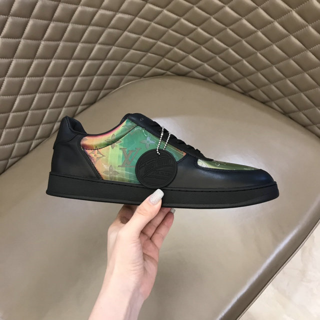 LOUIS VUITTON TRAINER SNEAKERS