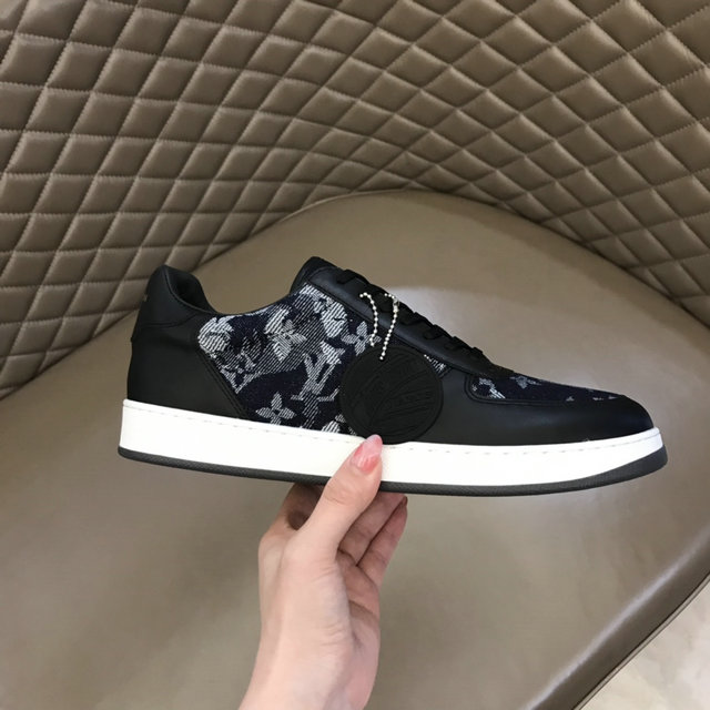 LOUIS VUITTON TRAINER SNEAKERS