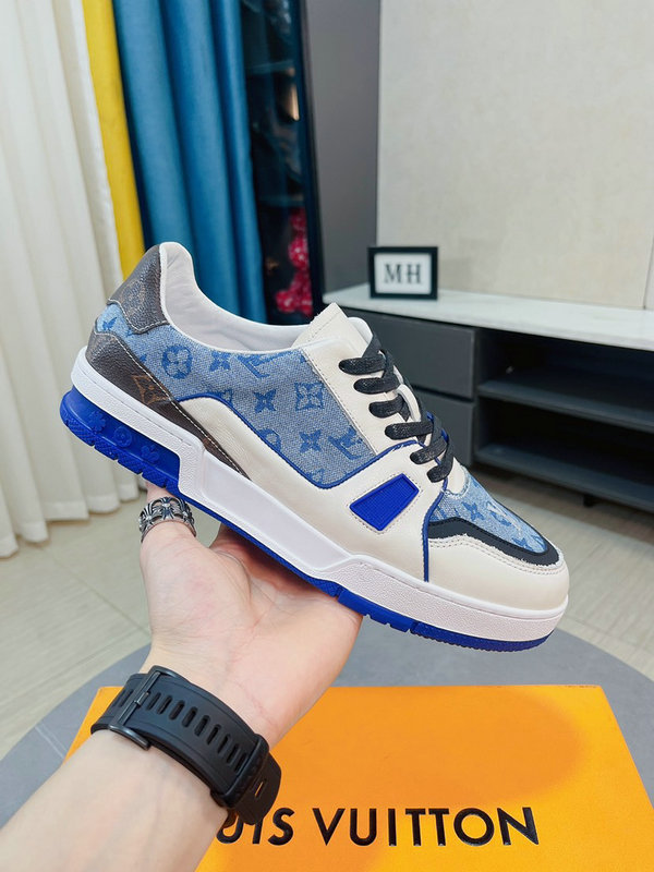 LOUIS VUITTON TRAINER SNEAKERS