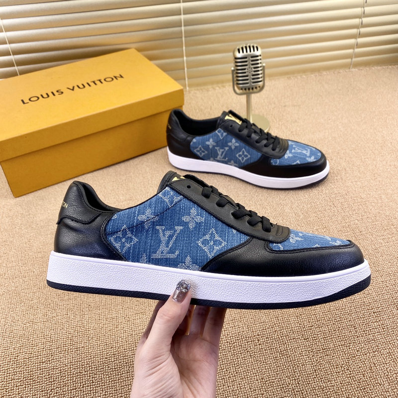 LOUIS VUITTON TRAINER SNEAKERS