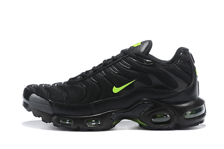 AIR MAX PLUS TN ‘BLACK GREEN VOLT’