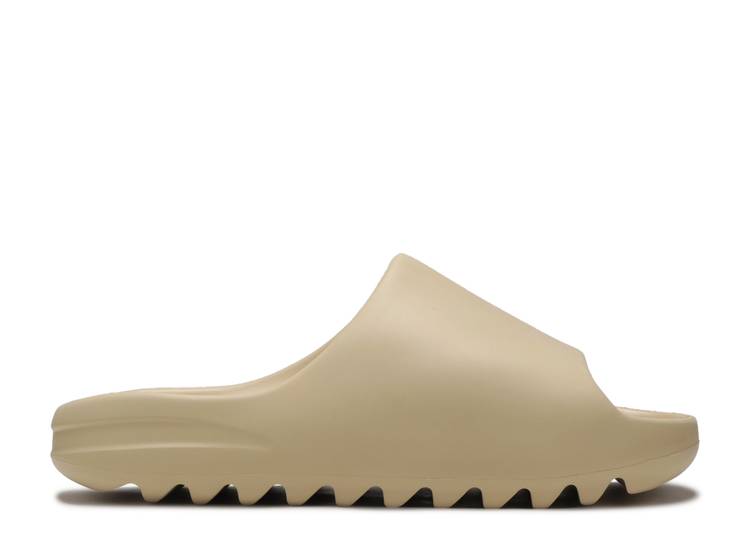 CHANCLAS YEEZY ‘DESERT SAND’