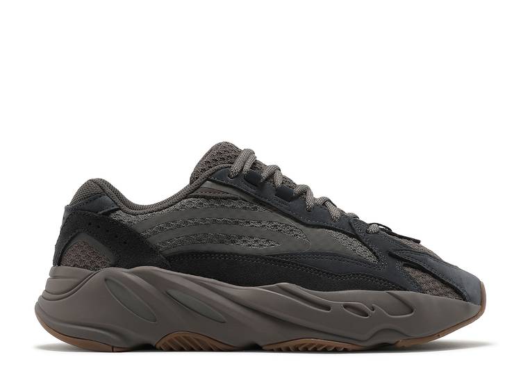 YEEZY BOOST 700 V2 ‘MAUVE’